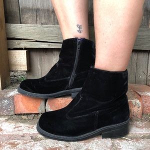 Vintage Girls Next Door Velvet Boots